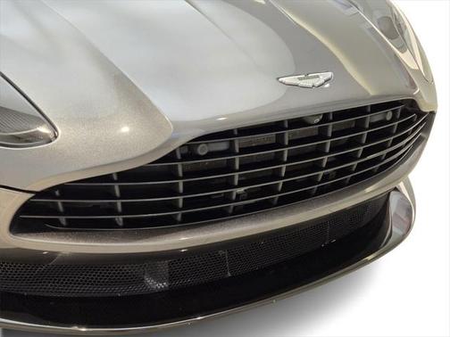 2020 Aston Martin DB11 V8