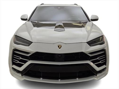 2020 Lamborghini Urus Base