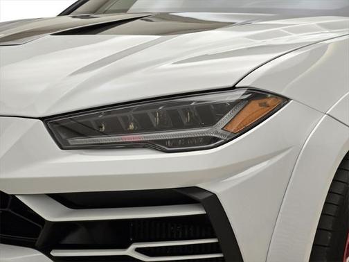 2020 Lamborghini Urus Base