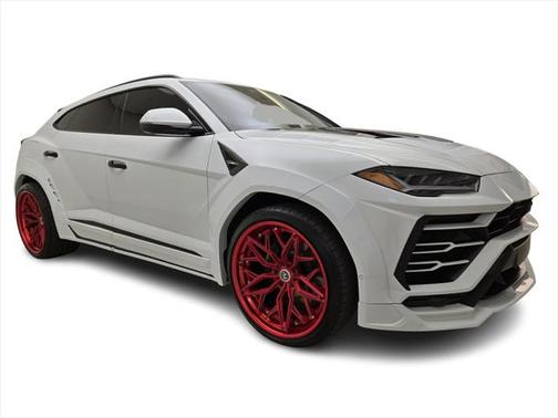 2020 Lamborghini Urus Base