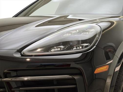 2022 Porsche Cayenne Platinum Edition