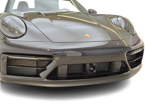 2023 Porsche 911 Carrera 4 GTS