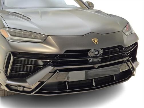 2023 Lamborghini Urus S