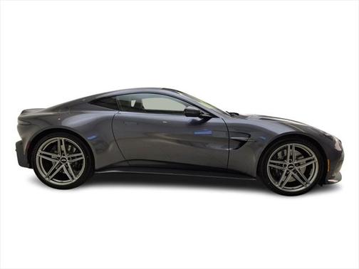 2025 Aston Martin Vantage 
