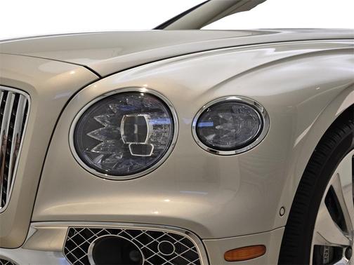 2022 Bentley Flying Spur V8