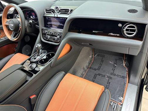 2024 Bentley Bentayga V8