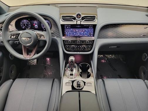 2024 Bentley Bentayga V8