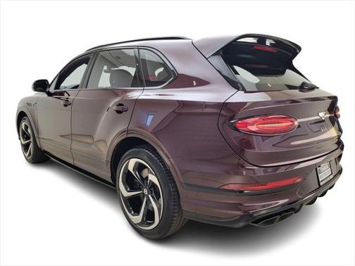 2024 Bentley Bentayga V8