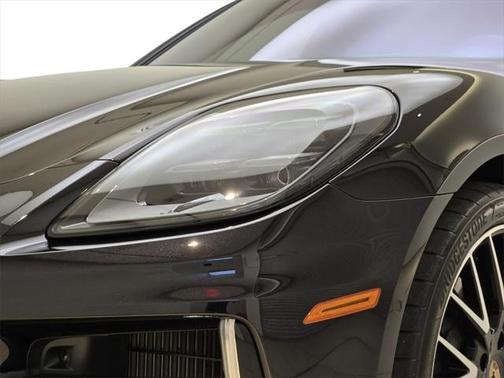2024 Porsche Panamera 4