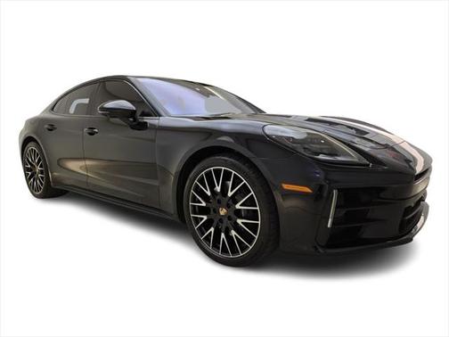 2024 Porsche Panamera 4