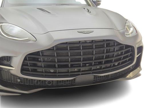 2023 Aston Martin DBX 707