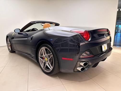 2012 Ferrari California Base