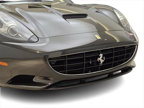 2012 Ferrari California Base