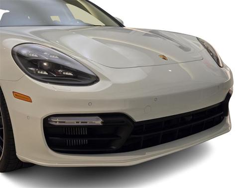 2018 Porsche Panamera 4S Executive