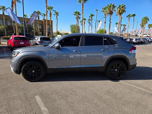 2023 Volkswagen Atlas Cross Sport 2.0T SE w/Technology
