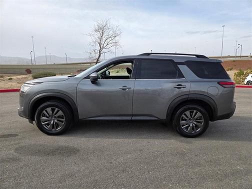 2022 Nissan Pathfinder SV 2WD