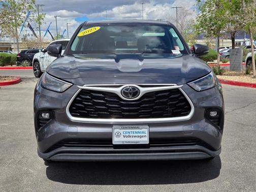2023 Toyota Highlander LE