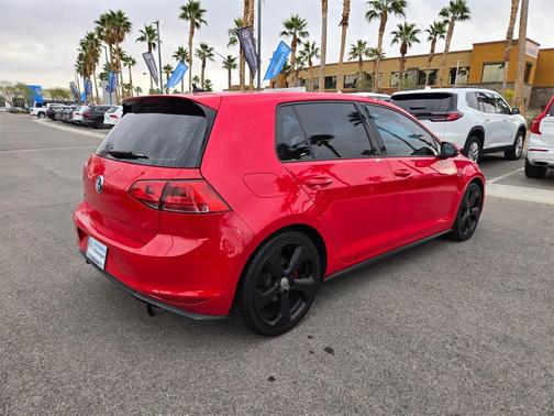 2017 Volkswagen Golf GTI 2.0T S 4-Door