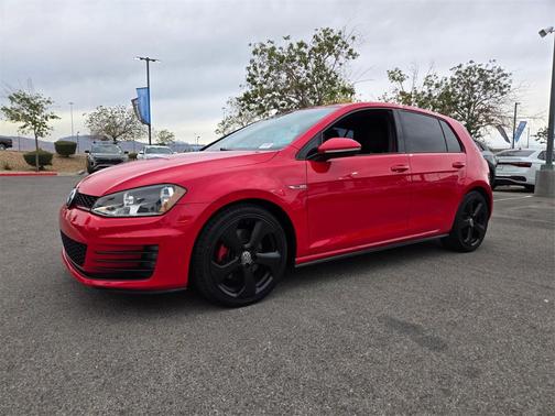 2017 Volkswagen Golf GTI 2.0T S 4-Door