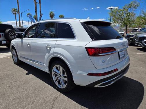 2023 Audi Q7 55 Premium Plus
