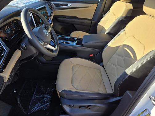 2026 Volkswagen Atlas Cross Sport 2.0T SE w/Technology 4MOTION