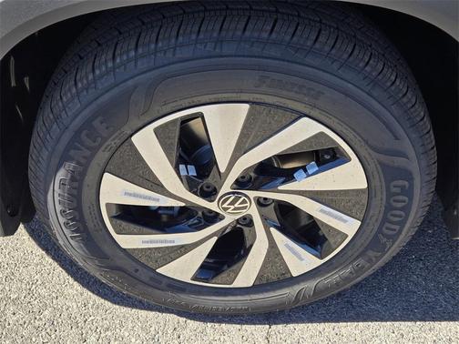 2025 Volkswagen Tiguan 2.0T S