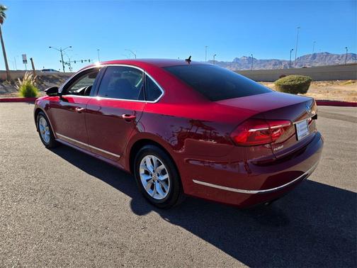 2016 Volkswagen Passat 1.8T S