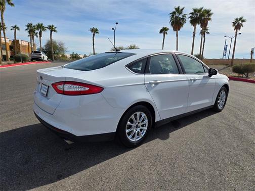 2016 Ford Fusion S