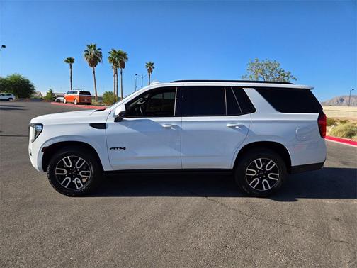2023 GMC Yukon 4WD AT4
