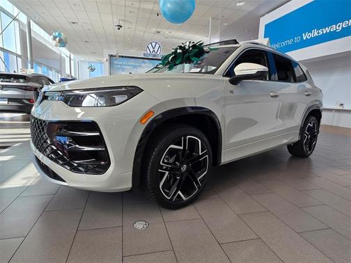 2026 Volkswagen Tiguan 2.0T SEL R-Line 4MOTION