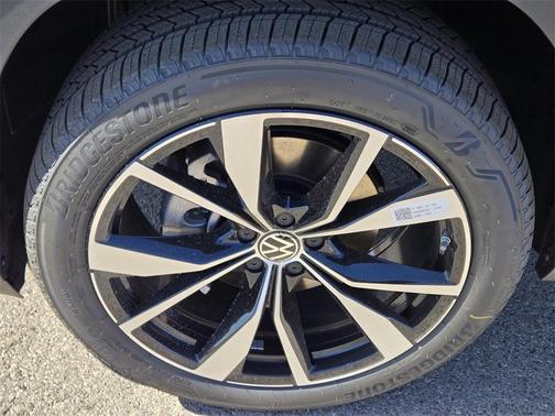 2026 Volkswagen Atlas 2.0T SEL Premium R-Line 4MOTION