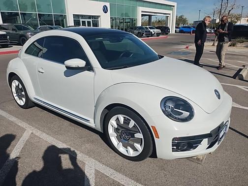 2019 Volkswagen Beetle 2.0T SE
