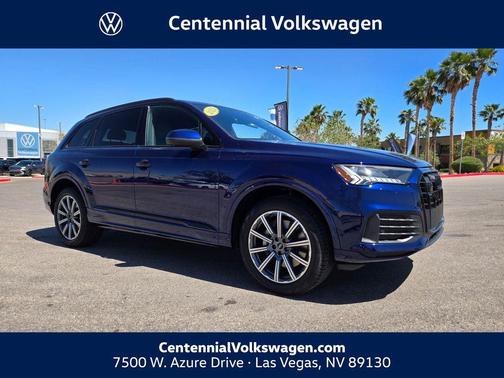 Navarra Blue Metallic 2023 Audi Q7 45 Premium Plus