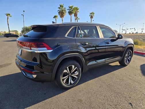 2026 Volkswagen Atlas Cross Sport 2.0T SE