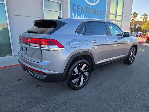 2024 Volkswagen Atlas Cross Sport 2.0T SE w/Technology