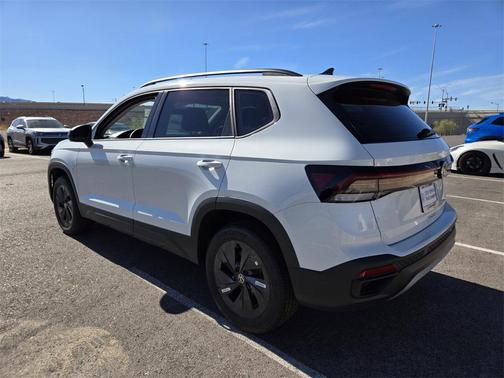 2025 Volkswagen Taos 1.5T S