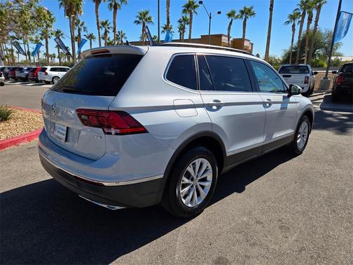 2018 Volkswagen Tiguan 2.0T SE