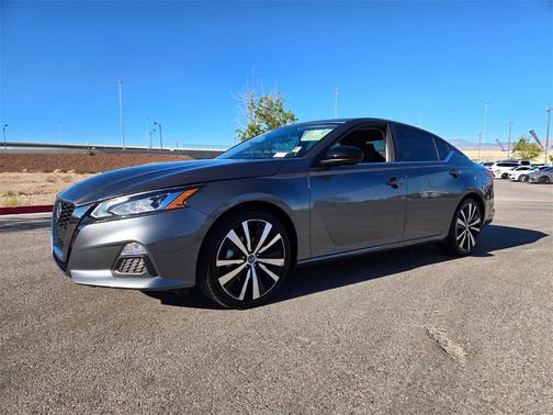 2022 Nissan Altima SR FWD