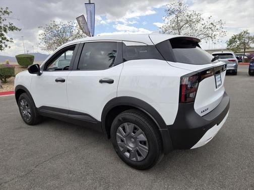 2025 Nissan Kicks S