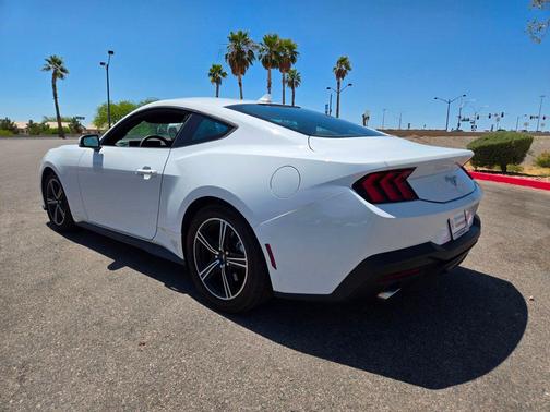 Oxford White 2024 Ford Mustang EcoBoost