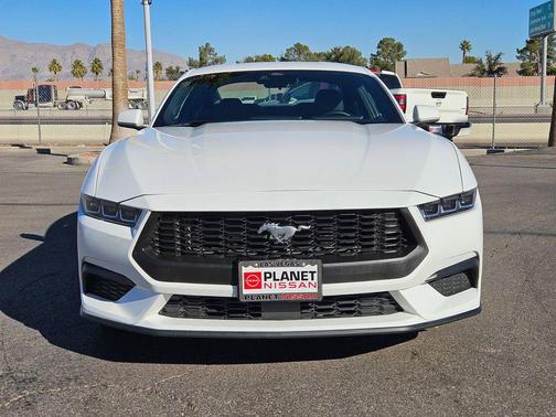 Oxford White 2024 Ford Mustang EcoBoost