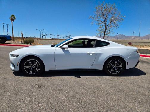 Oxford White 2024 Ford Mustang EcoBoost