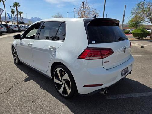 2021 Volkswagen Golf GTI 2.0T S DSG