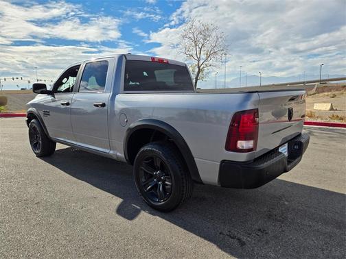 2024 RAM 1500 Classic Warlock Crew Cab 4x4 5'7' Box