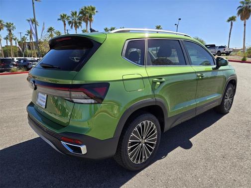2025 Volkswagen Taos 1.5T SE