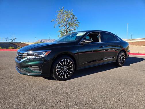 2022 Volkswagen Passat 2.0T Limited Edition
