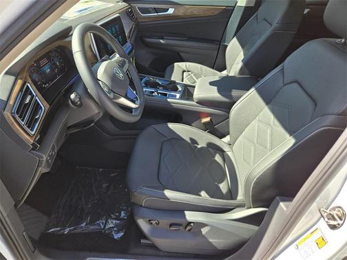 2026 Volkswagen Atlas 2.0T SE w/Technology 4MOTION