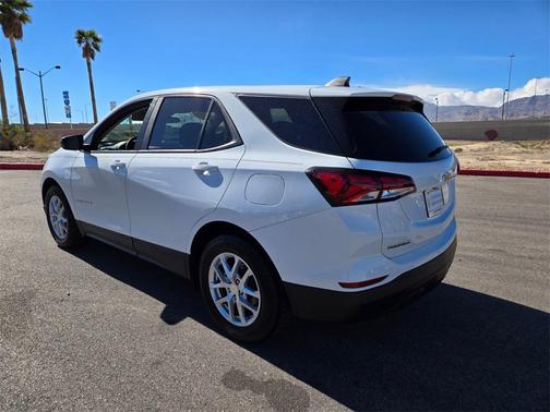 2022 Chevrolet Equinox LS