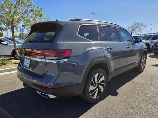 2026 Volkswagen Atlas 2.0T SE w/Technology 4MOTION