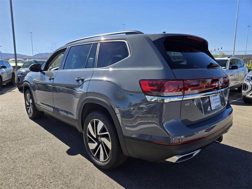 2026 Volkswagen Atlas 2.0T SE w/Technology 4MOTION